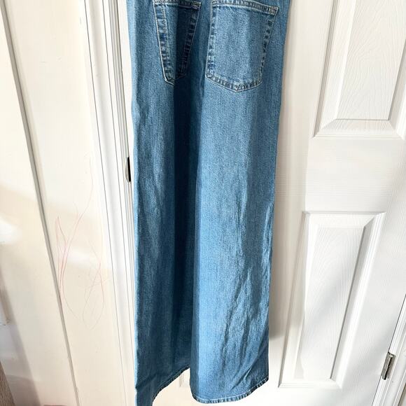 Universal Thread Target Denim Bib Style Low Cut Denim Wide Leg Crop Overalls 4 - Picture 8 of 13